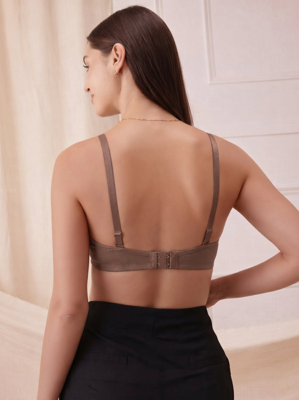 Ultra-Smooth Seamless T-Shirt Bra – Full Coverage, Wireless Comfort (Lattie Baige)