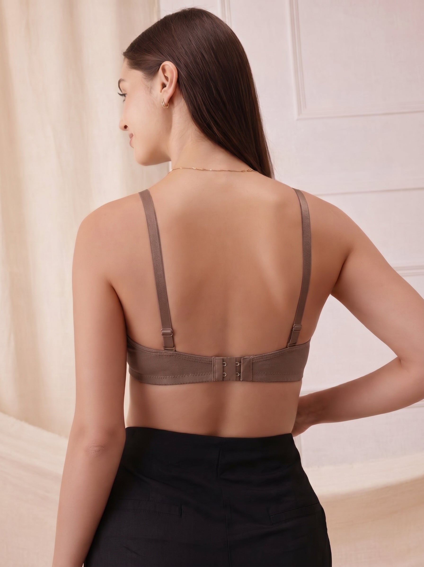 Ultra-Smooth Seamless T-Shirt Bra – Full Coverage, Wireless Comfort (Lattie Baige)