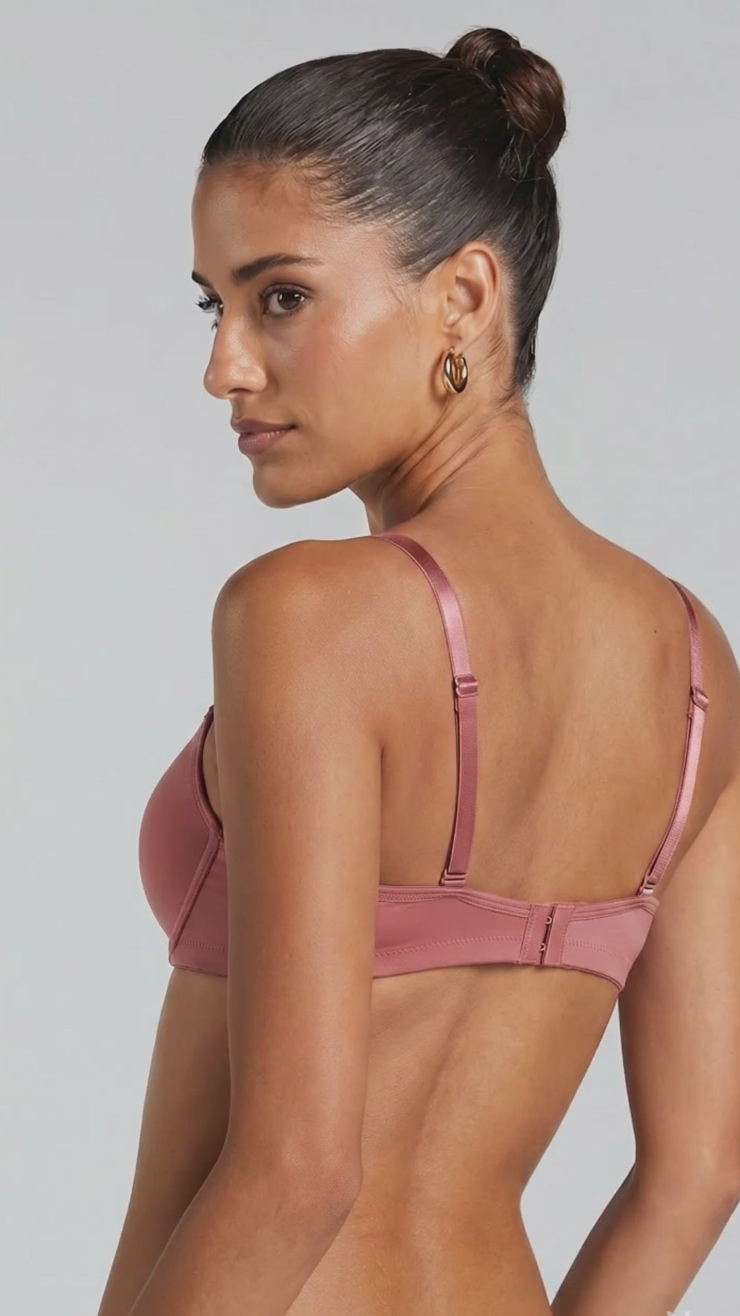 Seamless Lightly Padded Wire-Free T-Shirt Bra – peach colour